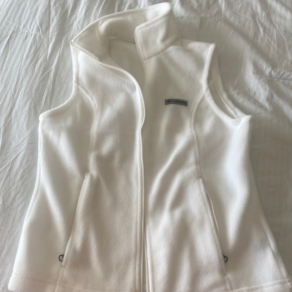 Columbia White Vest NWT